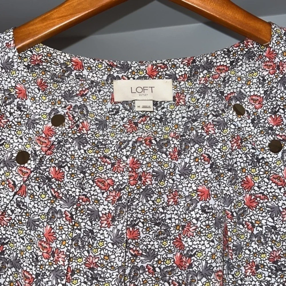 LOFT‎ flower tank top - Picture 2 of 3